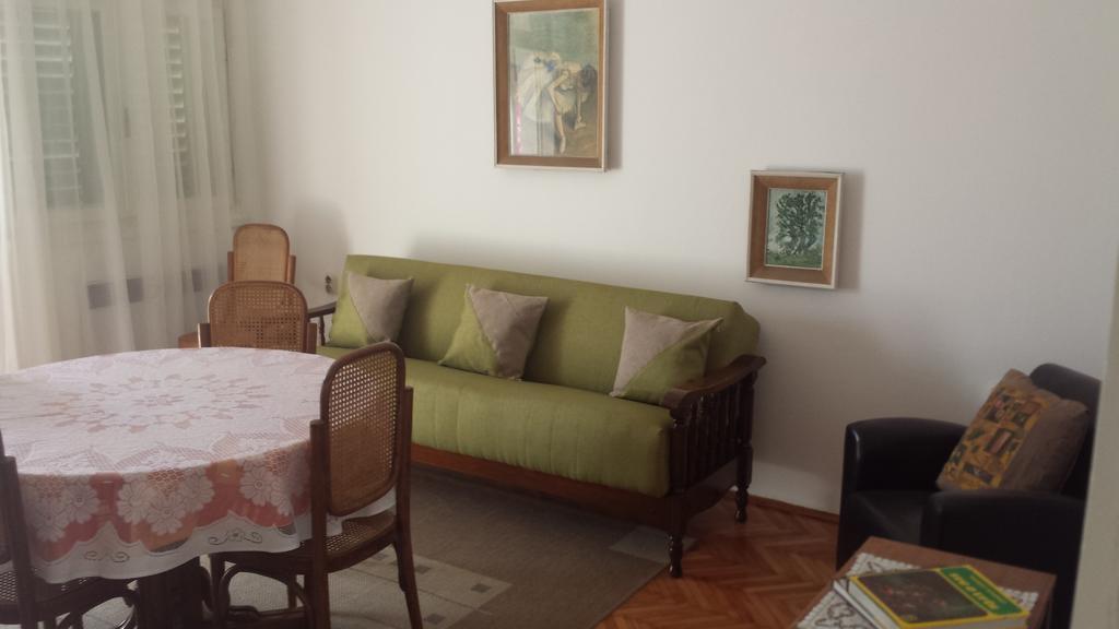 Apartments Prisnac Pakoštane Екстериор снимка